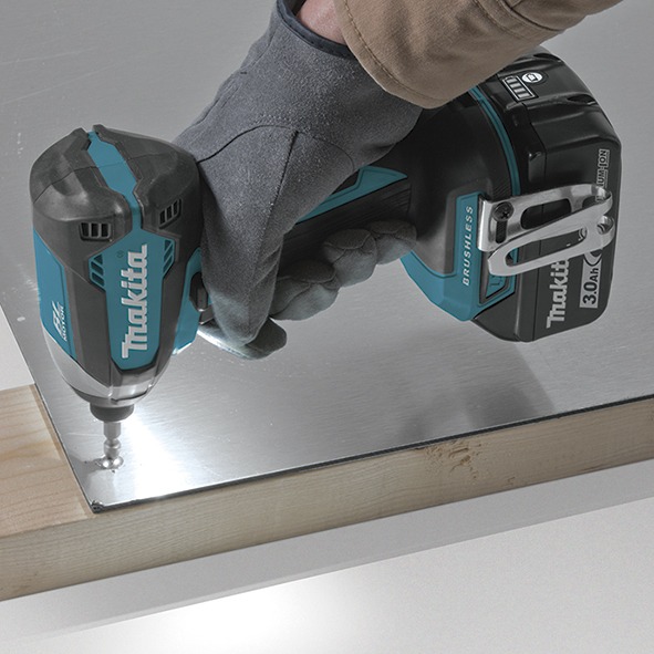 Atornillador impacto Makita DTD153RTJ