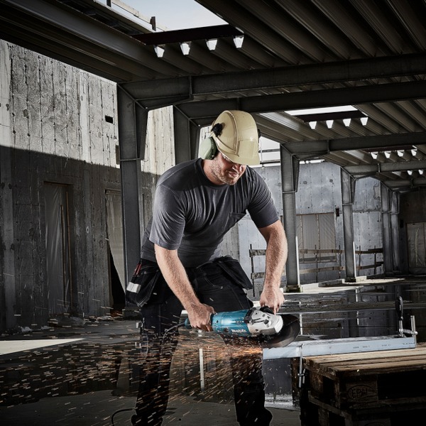 Amolador angular GA9020 Makita