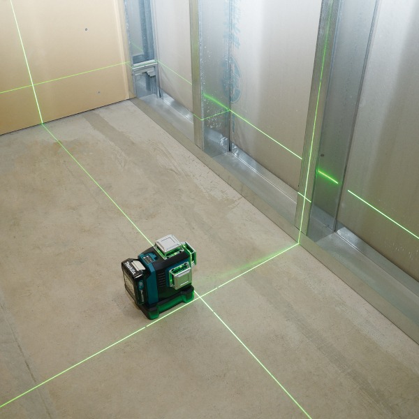 Nivel láser multilínea SK700GD Makita